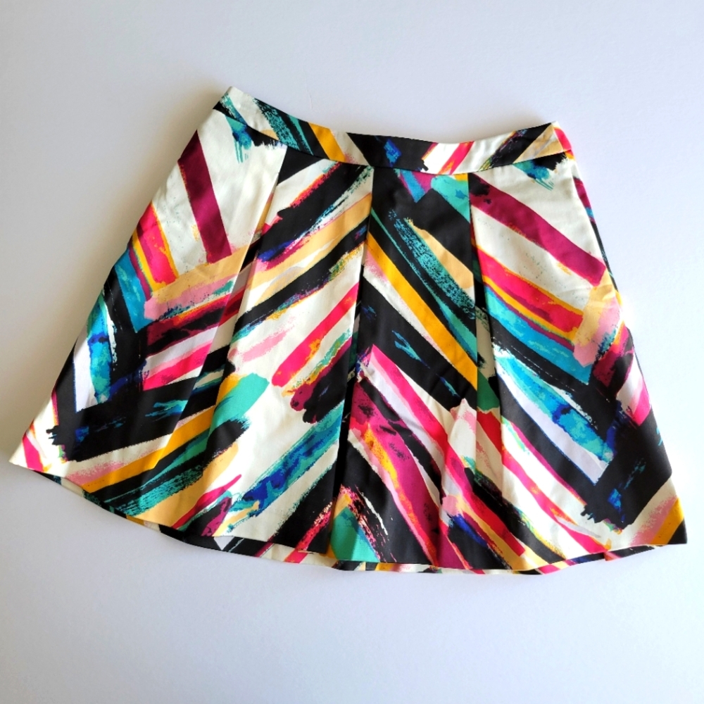Pleated Mini Skirt with Pockets!